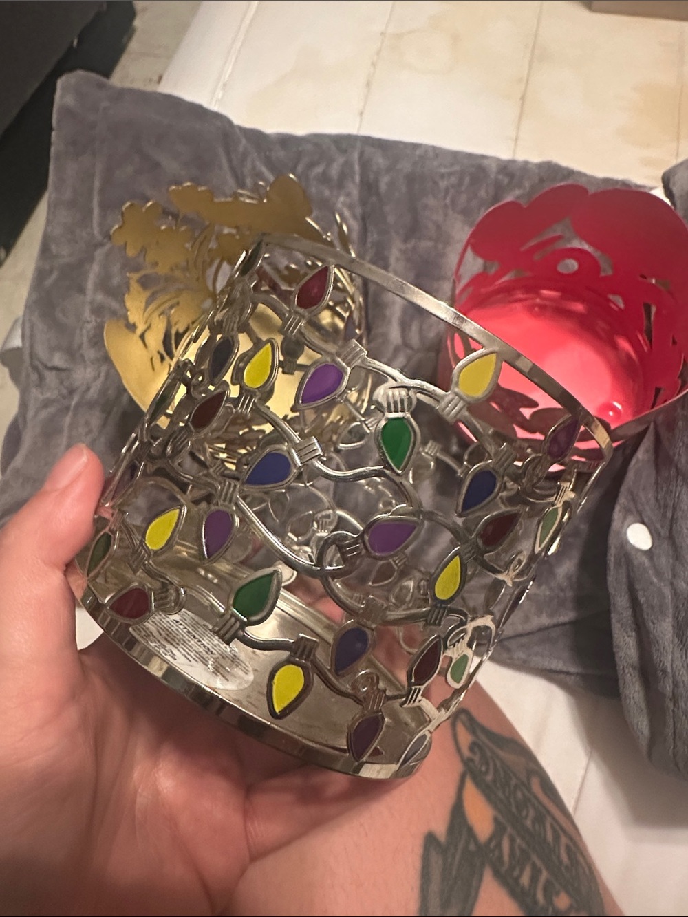 Bath & Body Works Silver Metal Candle Sleeve with Multicolor Leaf Lights